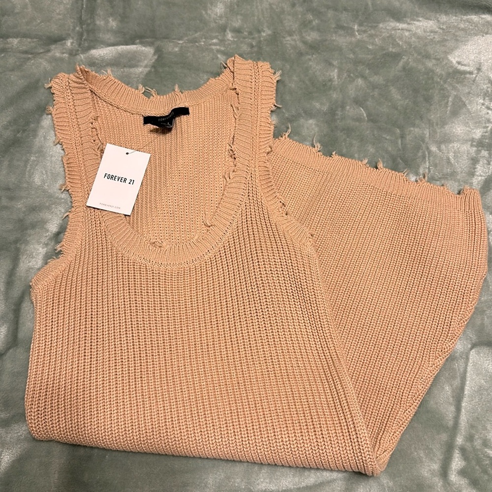 FOREVER 21 NWT Dress